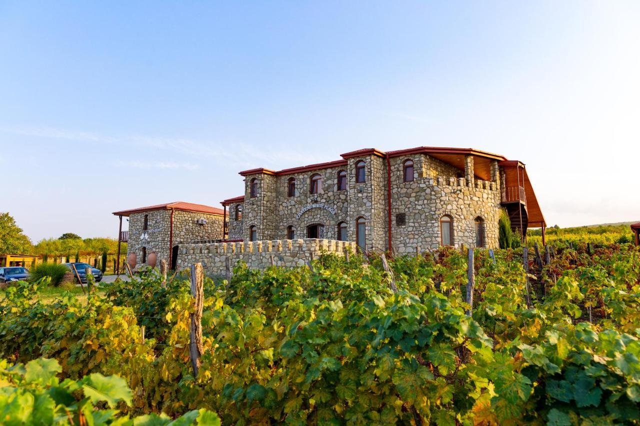 Chateau Tetri Bairagebi White Flags Kisiskhevi Bagian luar foto